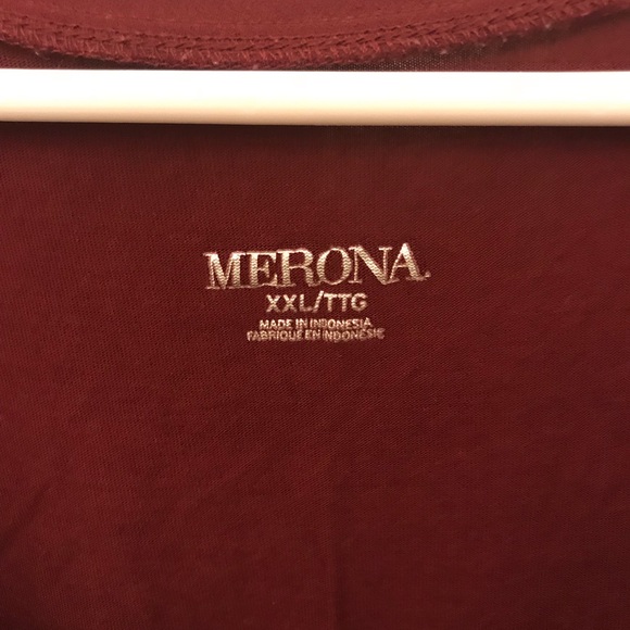 burgundy tank top only worn a few times - Picture 5 of 5